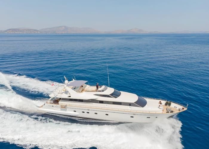 yacht rental Greek Islands, yacht rental Cyclades Islands
