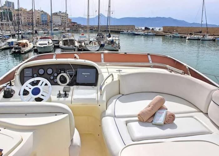 Rent Boat Heraklion, island hopping Crete, yacht charter Crete