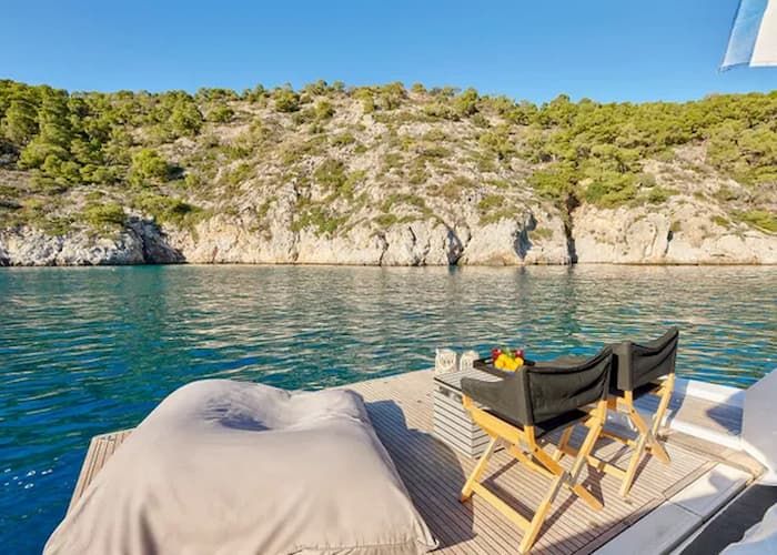 Private yacht charter, Cyclades island hopping