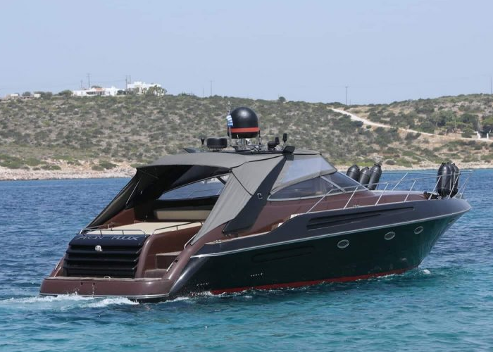 Day cruise with our stylish motor yacht in the Greek islands and Athens Riviera