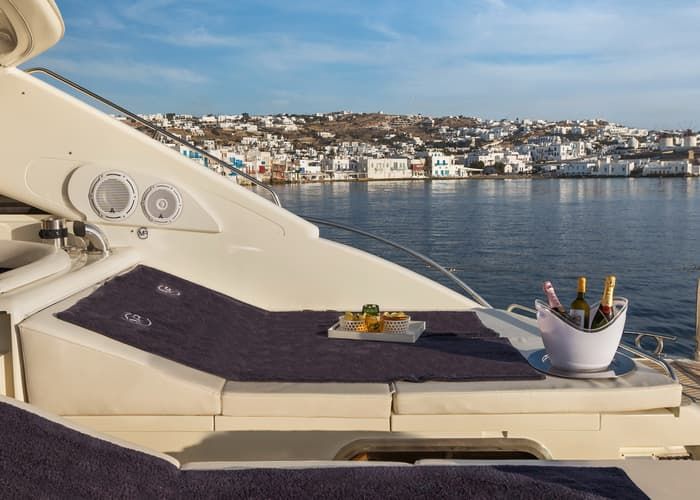 Porto Heli Yacht Charter, island hopping Spetses, yacht parties Peloponnese