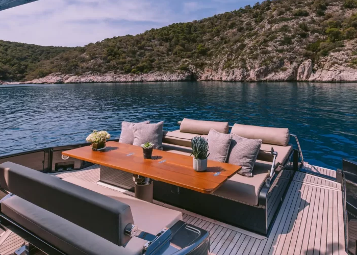 Athens Luxury Yacht, Athens Riviera and the Greek islands