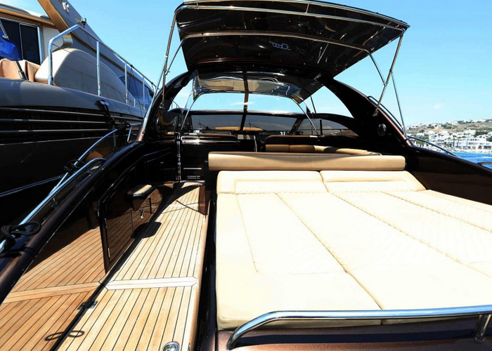 private boat rental Mykonos, luxury boat rental, Mykonos boats
